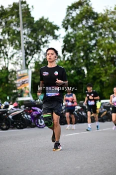 Runner Photo 4116902