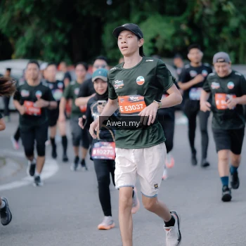 Runner Photo 4116905