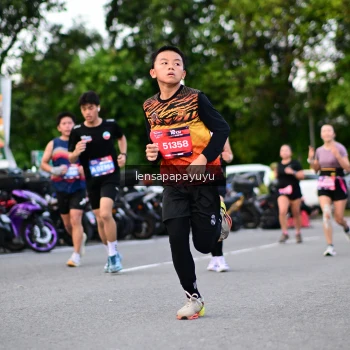 Runner Photo 4116910