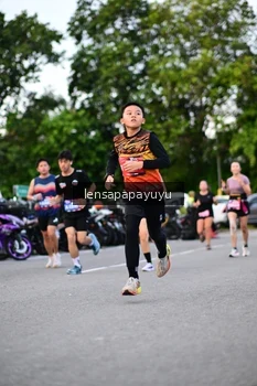 Runner Photo 4116914