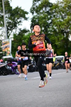 Runner Photo 4116918