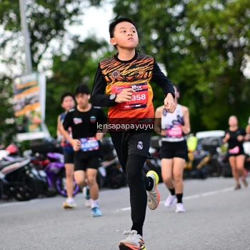Runner Photo 4116933