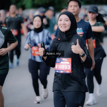 Runner Photo 4116941