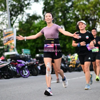 Runner Photo 4116943