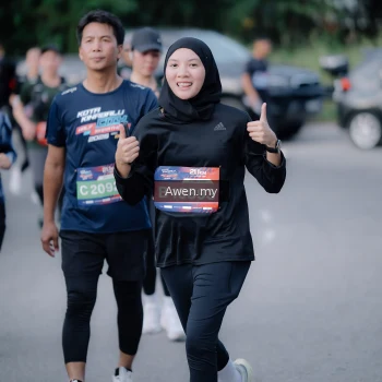 Runner Photo 4116945