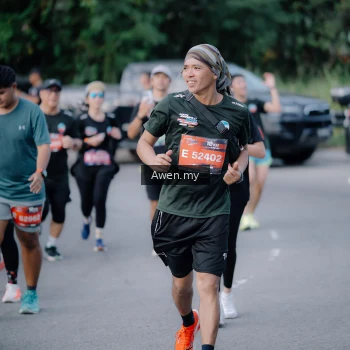 Runner Photo 4116947