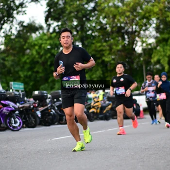 Runner Photo 4116948