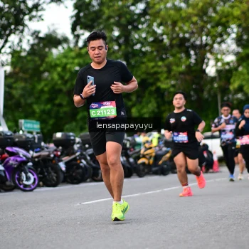 Runner Photo 4116951
