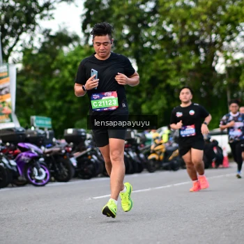 Runner Photo 4116965