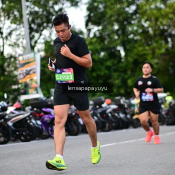 Runner Photo 4116968