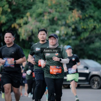 Runner Photo 4116992
