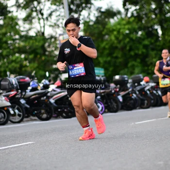 Runner Photo 4116999