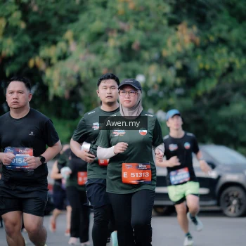 Runner Photo 4117001