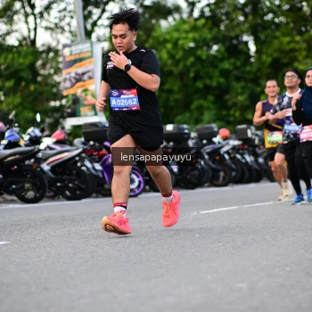Runner Photo 4117005
