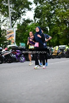 Runner Photo 4117021