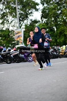 Runner Photo 4117025