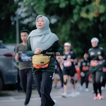 Runner Photo 4117029