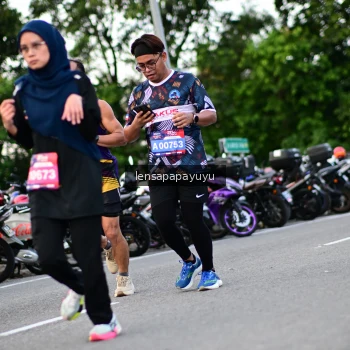 Runner Photo 4117033