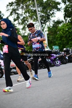 Runner Photo 4117044