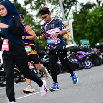 Runner Photo 4117051
