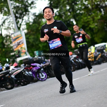 Runner Photo 4117061