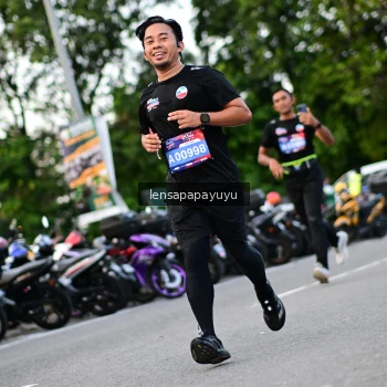 Runner Photo 4117065