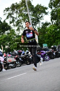 Runner Photo 4117096