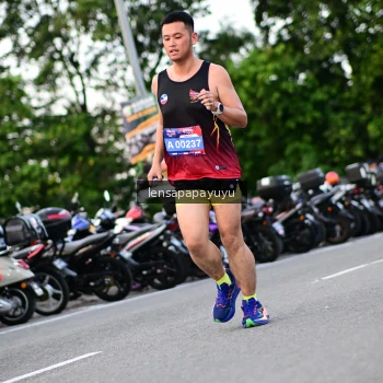 Runner Photo 4117108