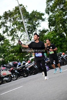 Runner Photo 4117125