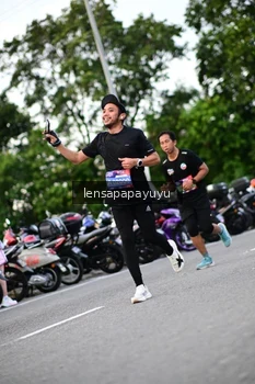 Runner Photo 4117134