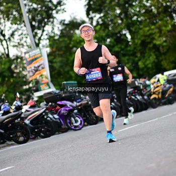 Runner Photo 4117137