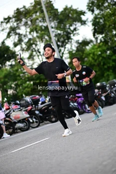 Runner Photo 4117138