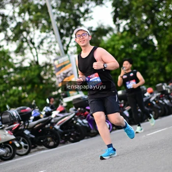 Runner Photo 4117164