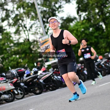 Runner Photo 4117170