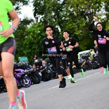 Runner Photo 4117190