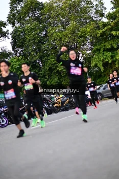 Runner Photo 4117209
