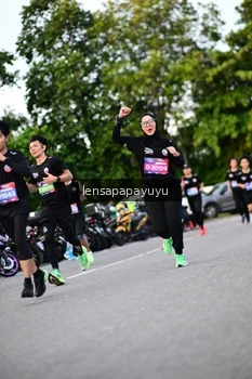 Runner Photo 4117210