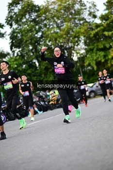 Runner Photo 4117211