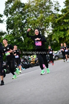 Runner Photo 4117216