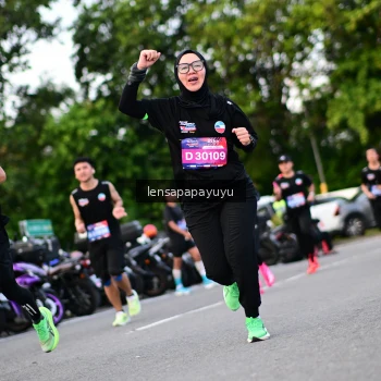 Runner Photo 4117221