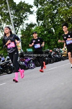 Runner Photo 4117263