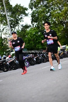 Runner Photo 4117278