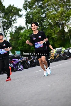 Runner Photo 4117285