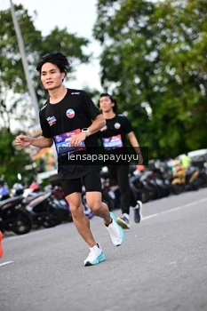 Runner Photo 4117309