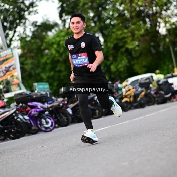 Runner Photo 4117320