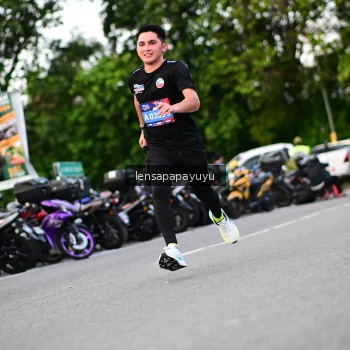 Runner Photo 4117326