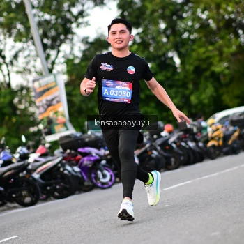 Runner Photo 4117329