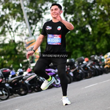 Runner Photo 4117341