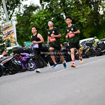 Runner Photo 4117356