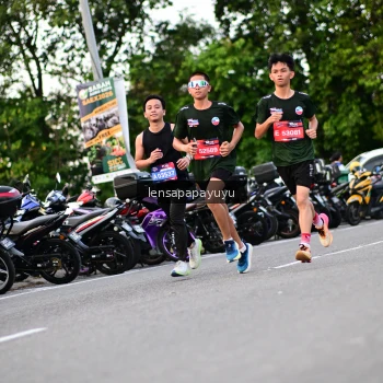 Runner Photo 4117367